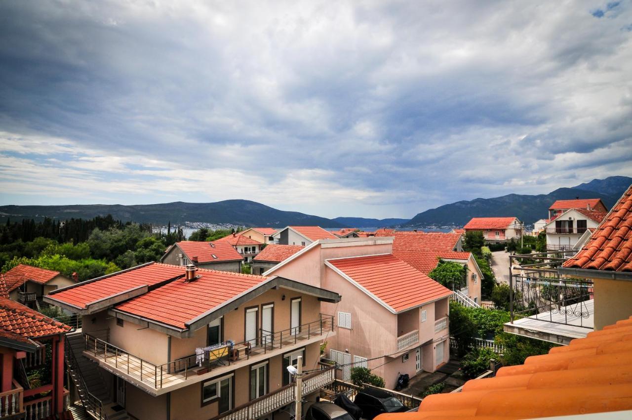 Milosavljevic Apartments Tivat Ngoại thất bức ảnh