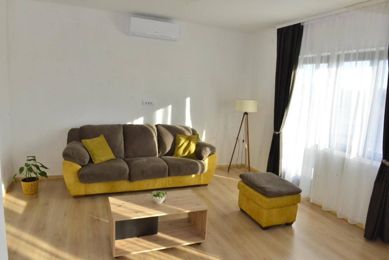 Milosavljevic Apartments Tivat Ngoại thất bức ảnh